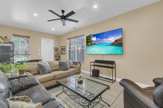 $3,450 | 8612 Buckskin Manor, Unit 58, Davie, FL 33328