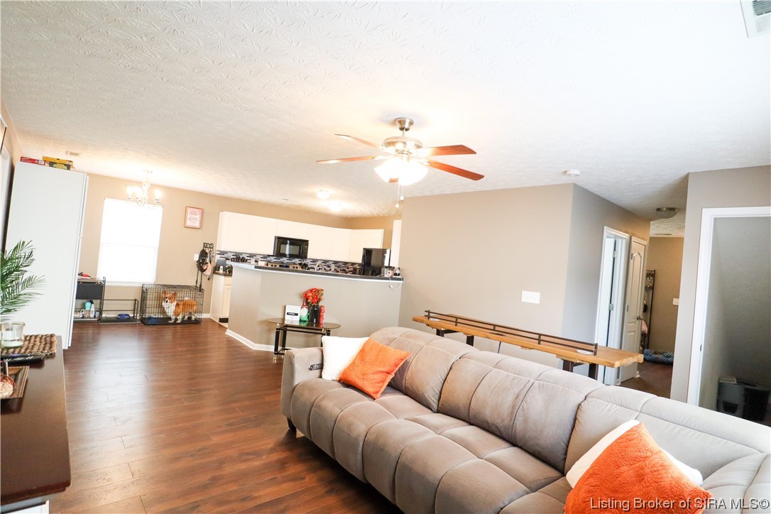 3939 Shepherds Run Jeffersonville, IN 47130 - Photo 16 of 32