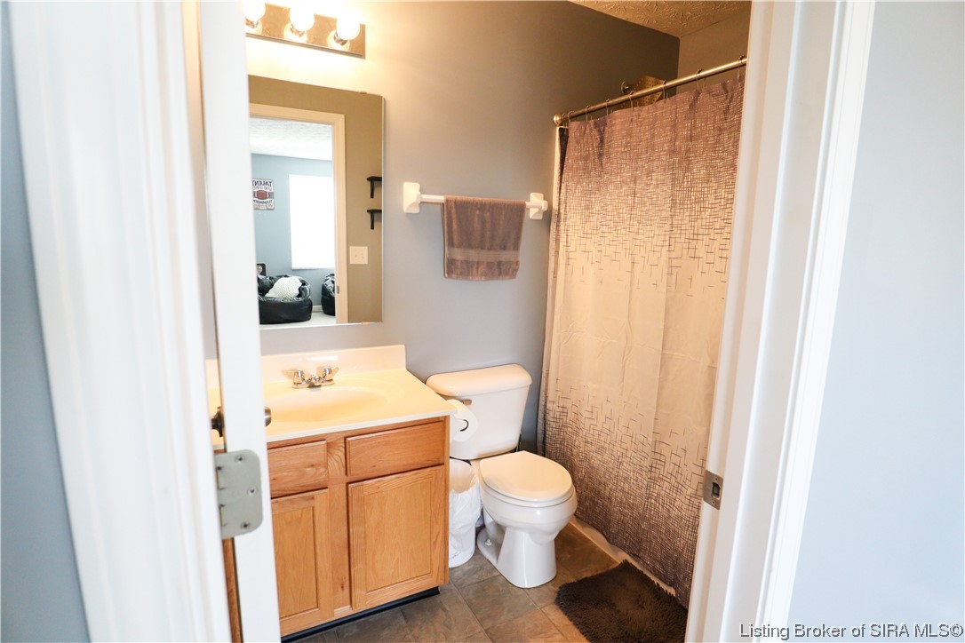 3939 Shepherds Run Jeffersonville, IN 47130 - Photo 21 of 32