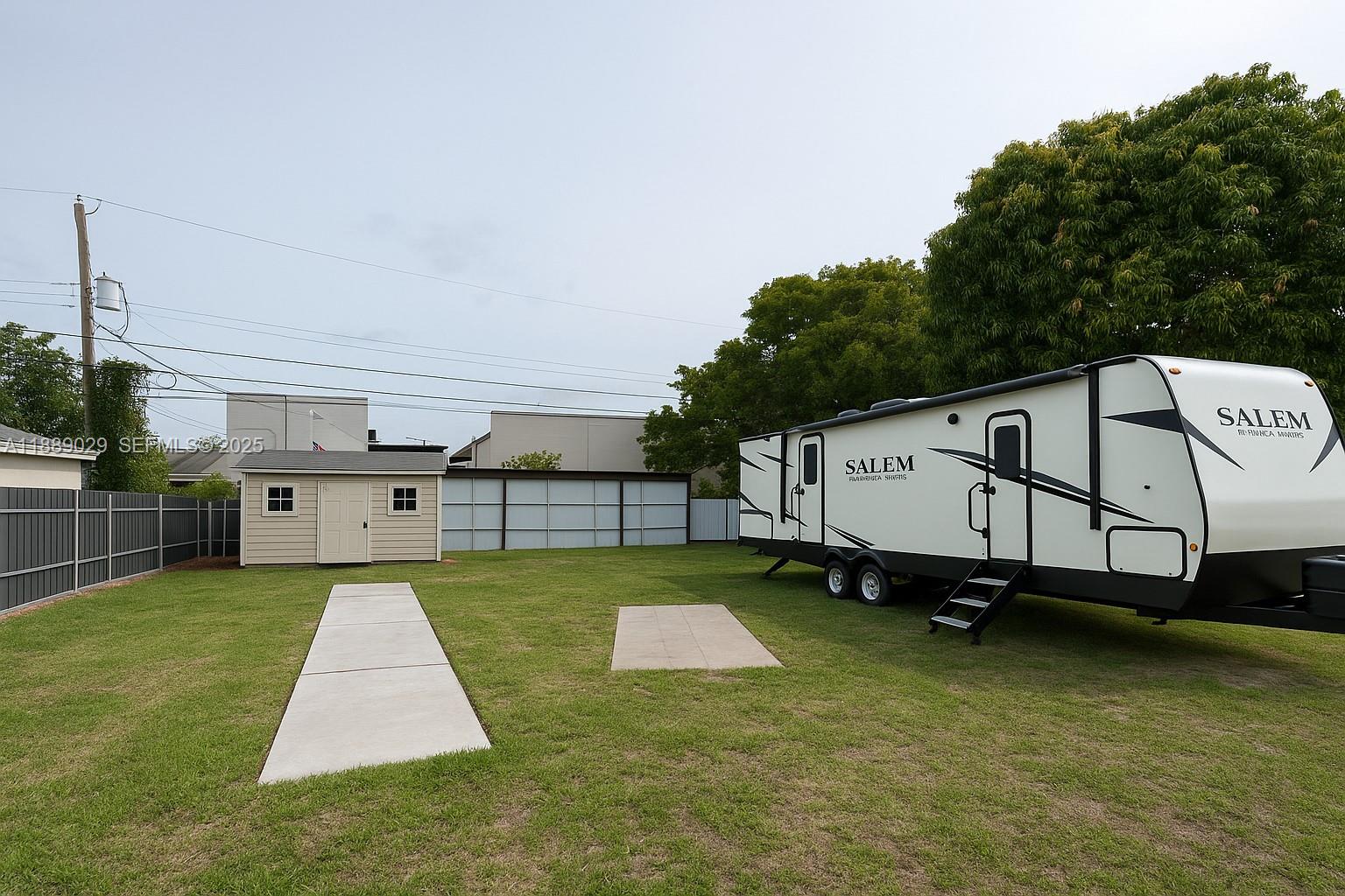 359 East 46th Street Hialeah, FL 33013 - Photo 2 of 10