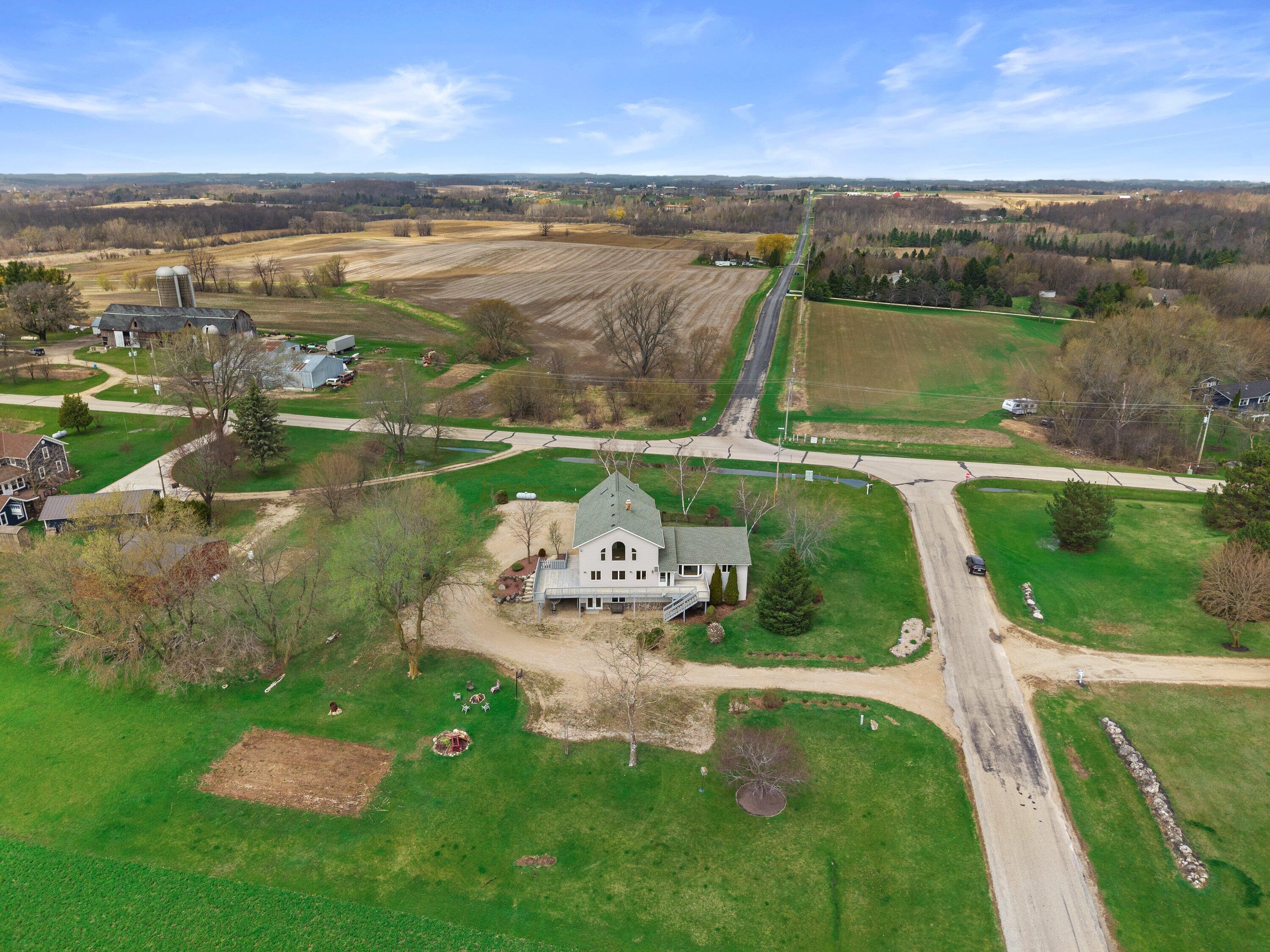 7293 Aurora Road Addison, WI 53090 - Photo 7 of 95 large vegetable gardens