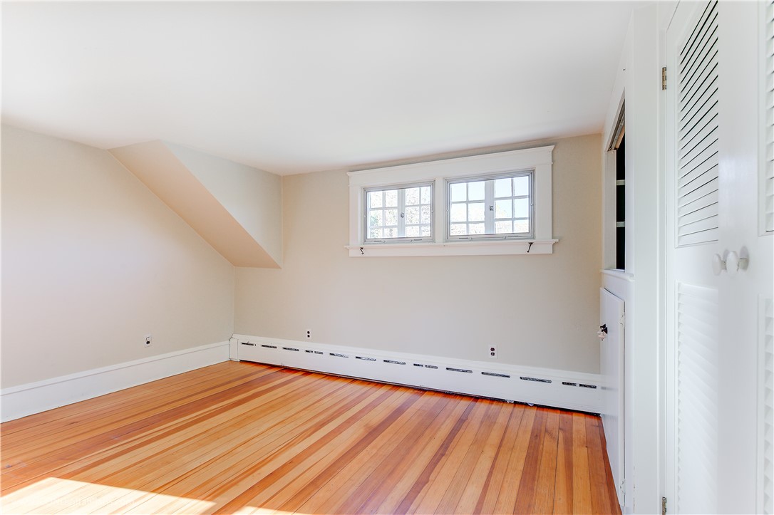 4168 Main Road Tiverton, RI 02878 - Photo 20 of 30 Primary Bed Room