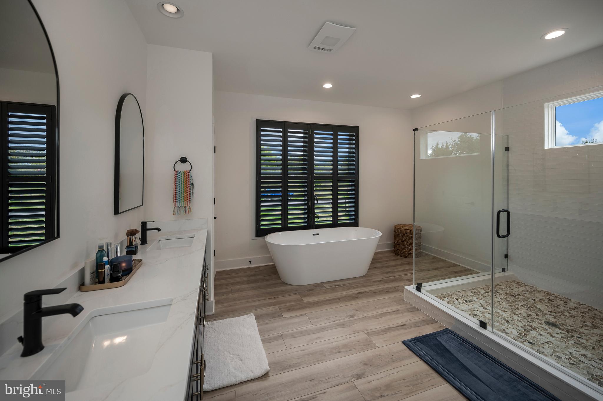13121 Bristow Road Nokesville, VA 20181 - Photo 21 of 35 Primary Bath