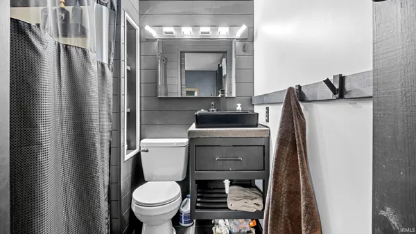 $379,700 | 731 Rocky Creek East, Bedford, IN 47421