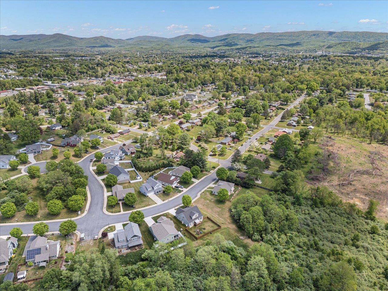 2424 Belvue Road Waynesboro, VA 22980 - Photo 65 of 69 Gallery Image 65