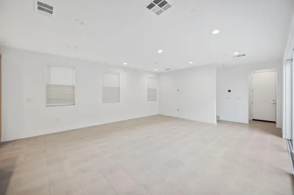 $3,250 | 75165 Aldrich Drive, Palm Desert, CA 92211