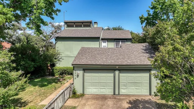 $409,900 | 696 Harbor Drive North, Azle, TX 76020