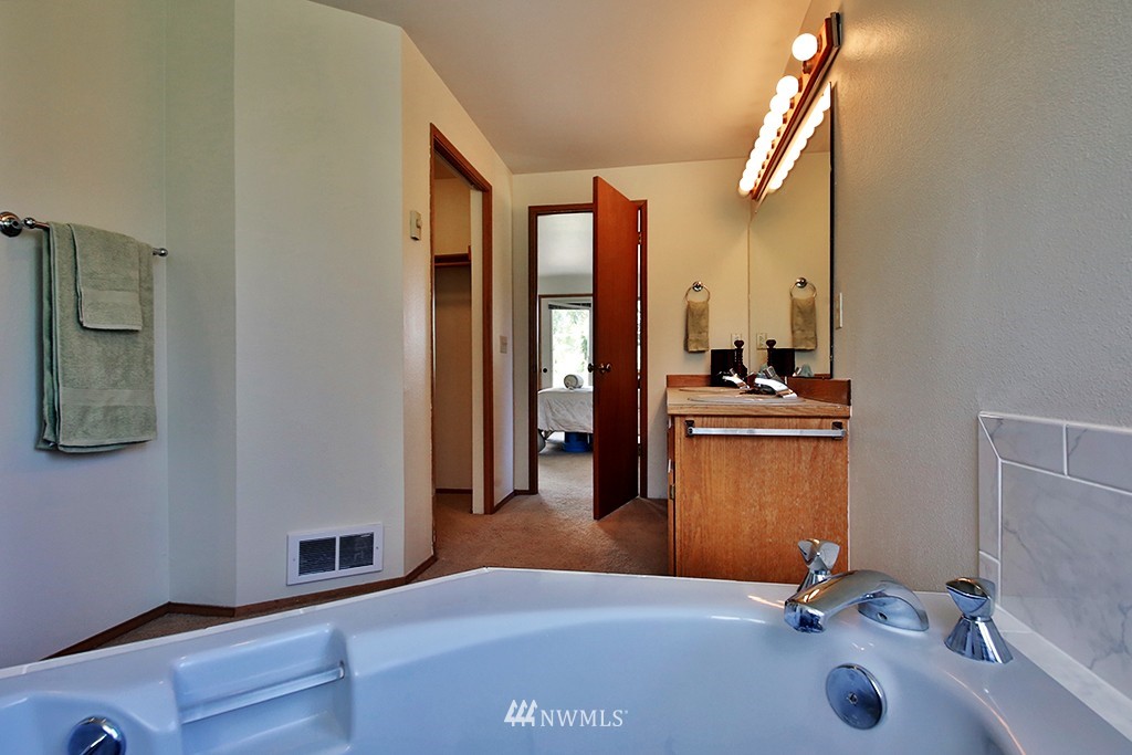 1627 Stewart Road Freeland, WA 98249 - Photo 15 of 24 Gallery Image 15