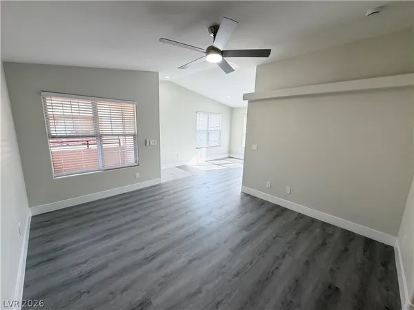 $1,690 | 520 Arrowhead Trail, Unit 924, Henderson, NV 89015