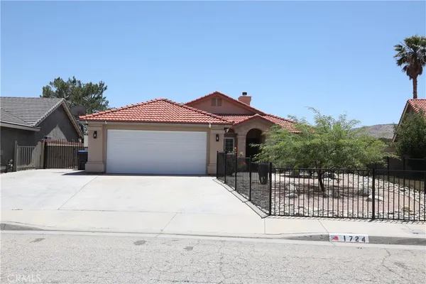 $550,000 | 1724 High Vista Avenue, Palmdale, CA 93550