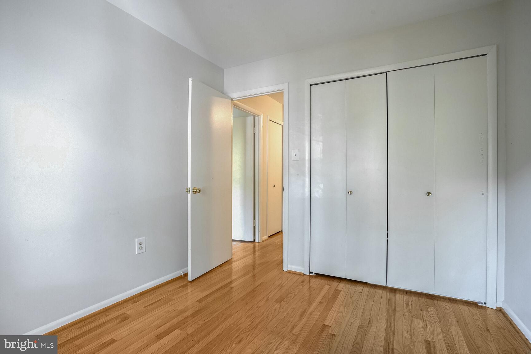2028 Swans Neck Way Reston, VA 20191 - Photo 33 of 50 Bedroom #3 - Lovely Hardwood Floors!