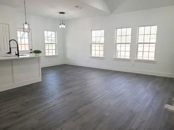 $1,650 | 1903 King Street, Greenville, TX 75401