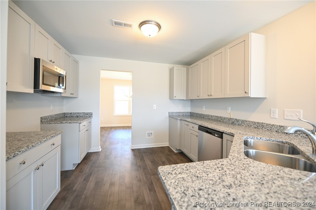 1744 Ragsdale Road Hope Mills, NC 28348 - Photo 12 of 30 Gallery Image 12