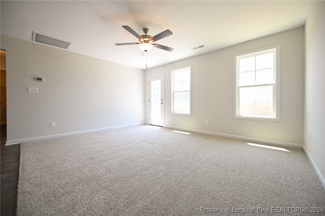 1744 Ragsdale Road Hope Mills, NC 28348 - Photo 8 of 30 Gallery Image 8