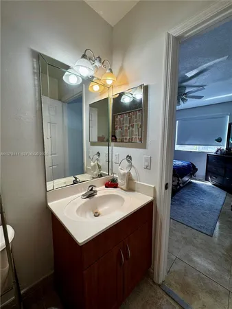 $2,500 | 6676 Southwest 115th Court, Unit 404, Miami, FL 33173