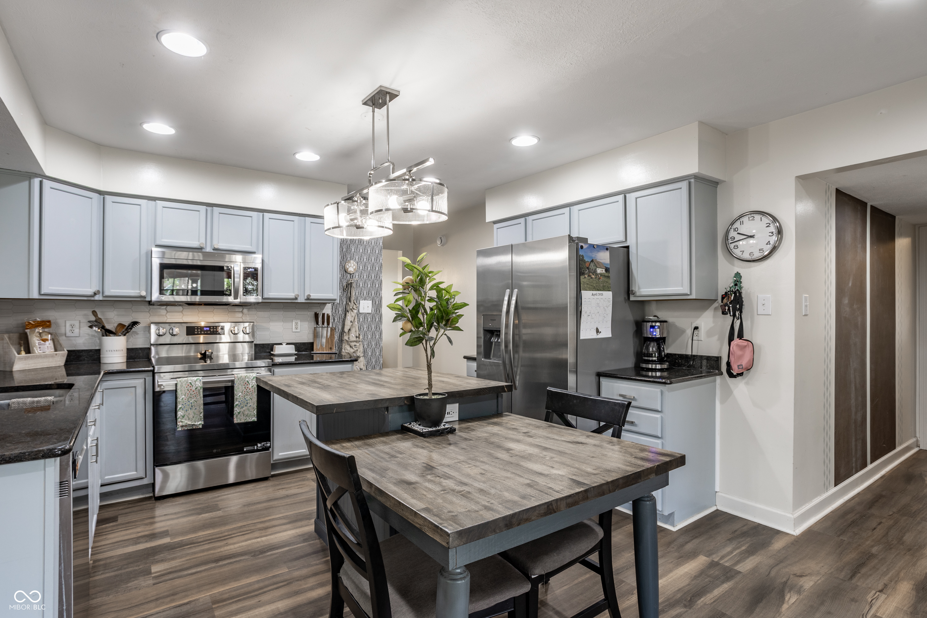 8625 Providence Drive Fishers, IN 46038 - Photo 12 of 54