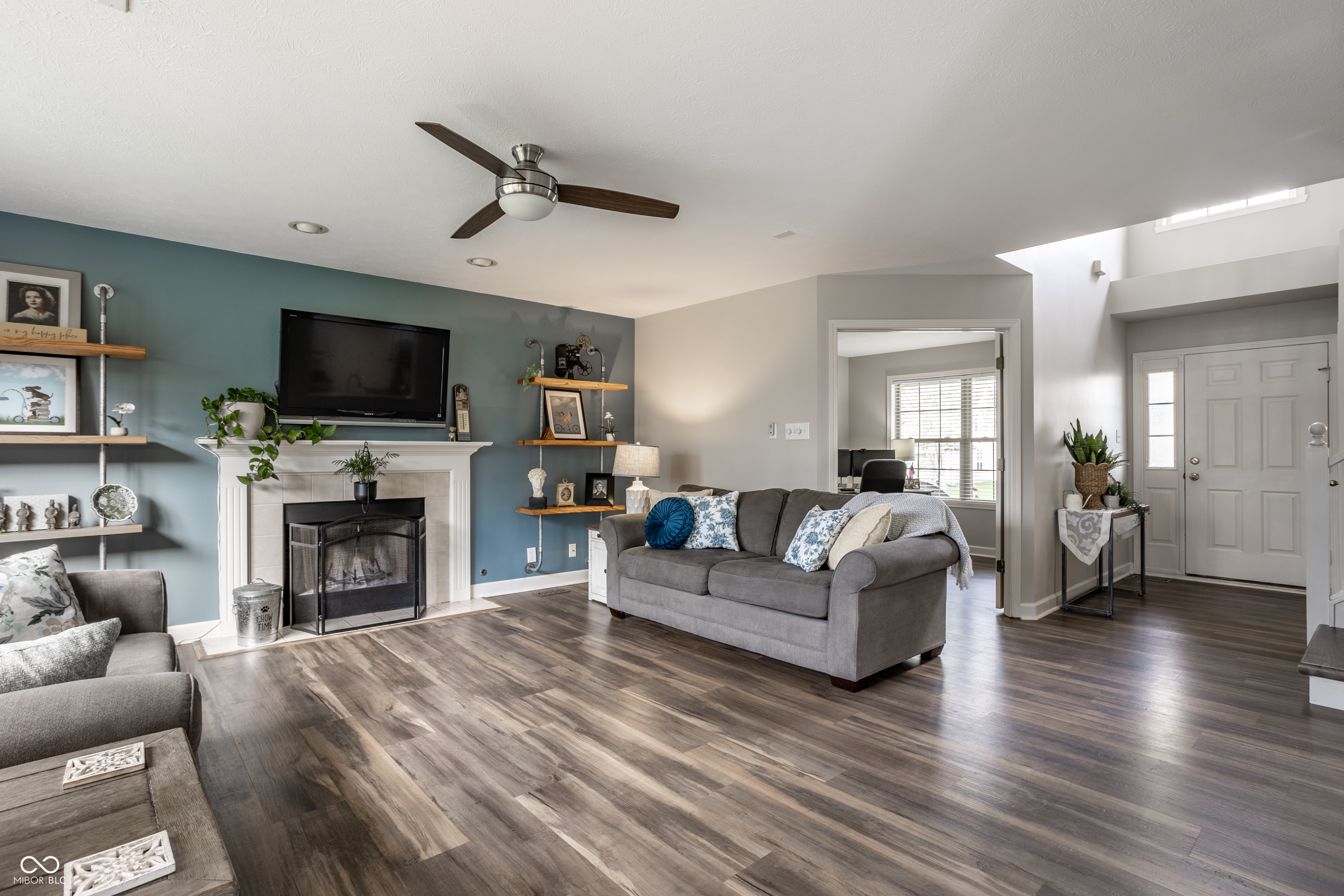 8625 Providence Drive Fishers, IN 46038 - Photo 8 of 54