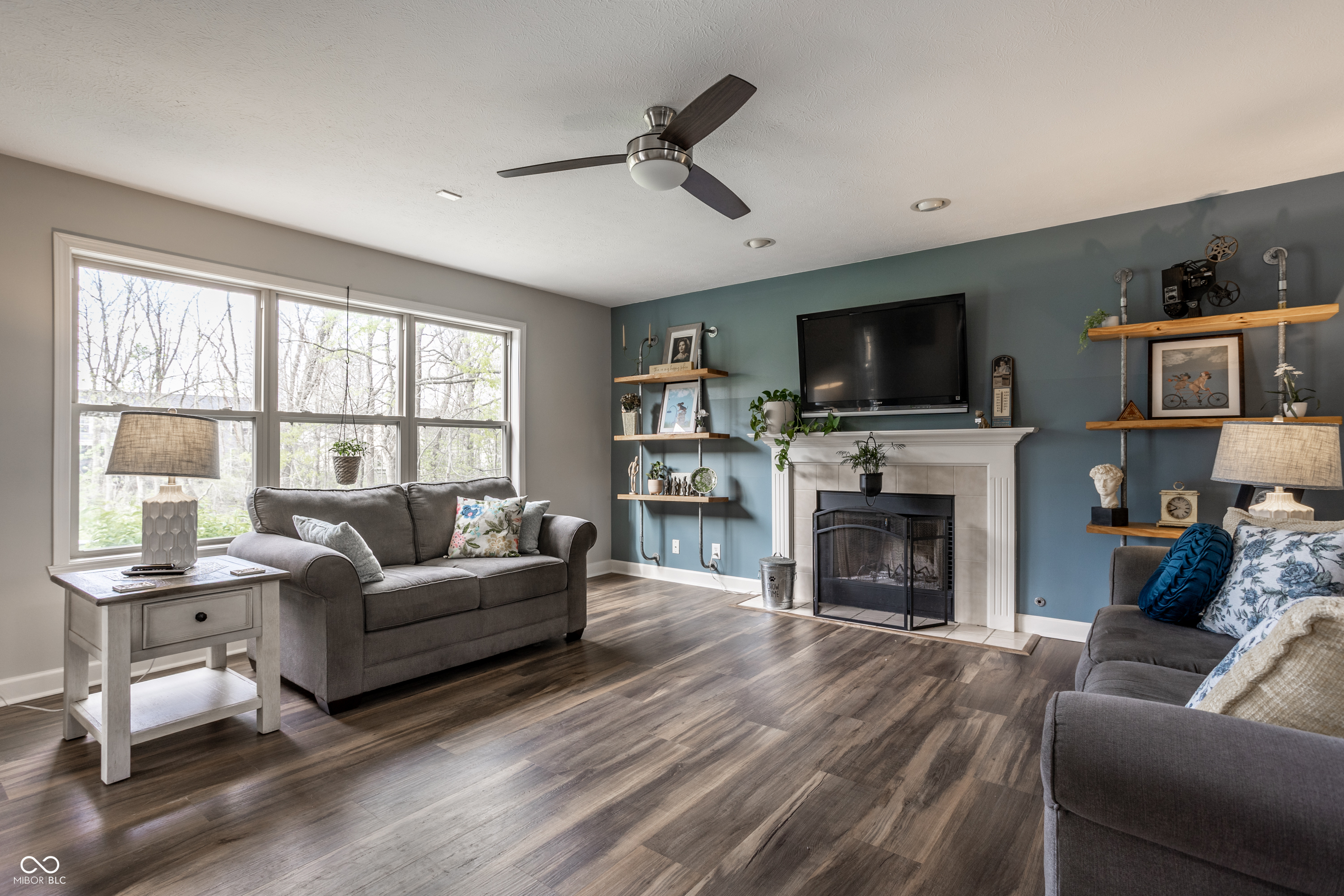 8625 Providence Drive Fishers, IN 46038 - Photo 9 of 54