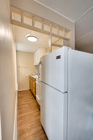 $1,100 | 426 North Lake Street, Unit 2, Aurora, IL 60506