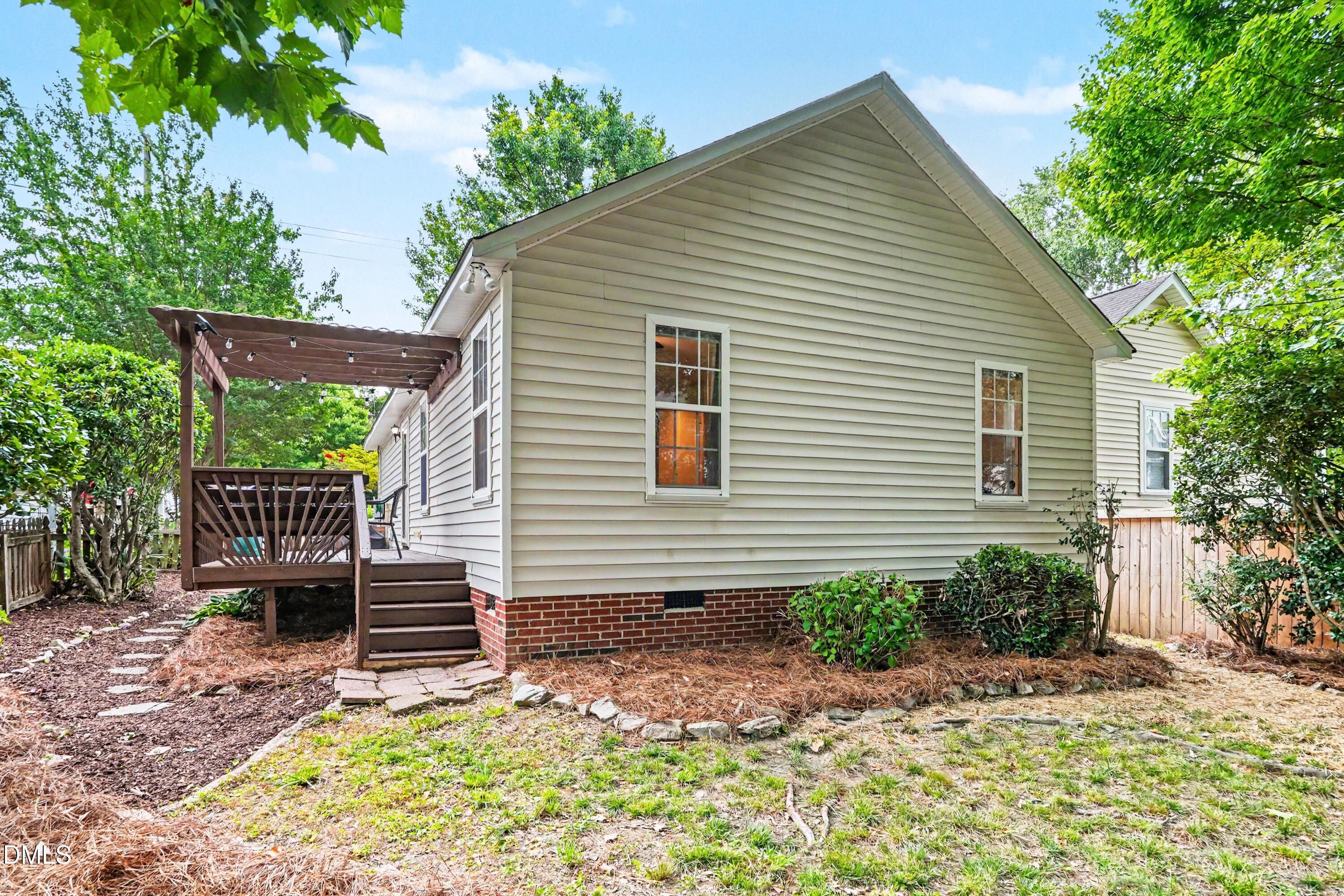728 South Bloodworth Street Raleigh, NC 27601 - Photo 16 of 21 015_file_2195
