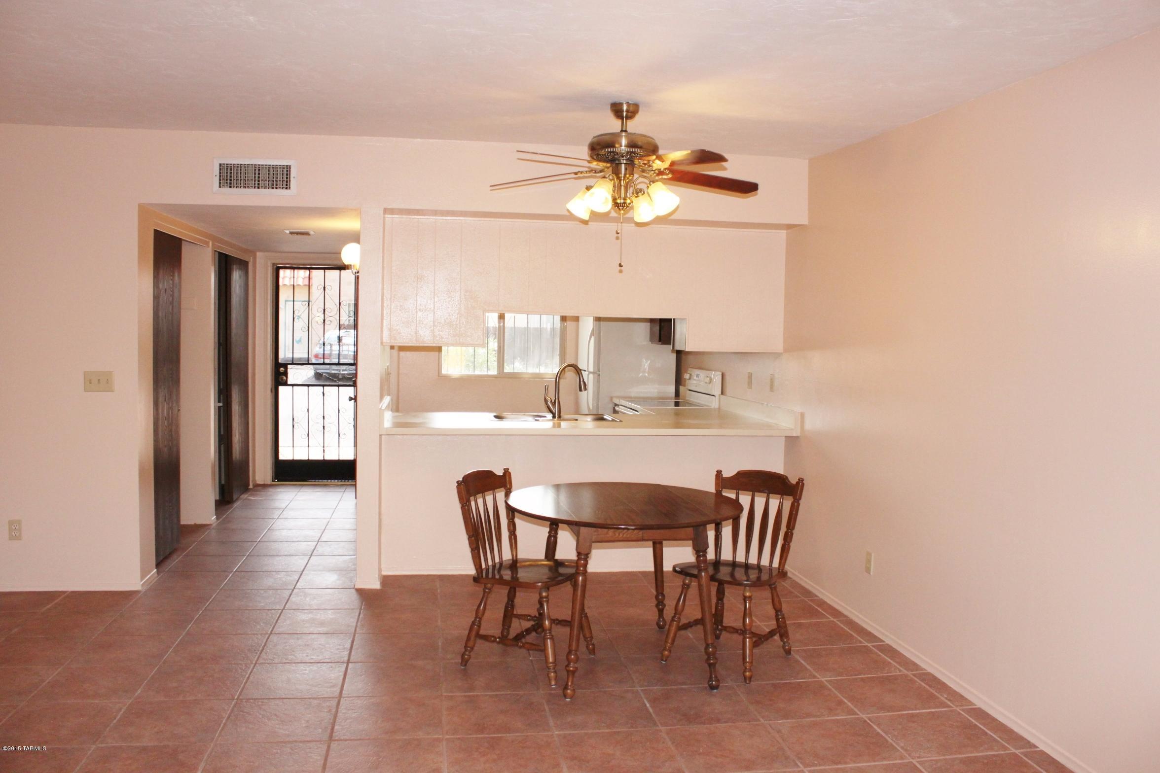 910 South Pantano Road Tucson, AZ 85710 - Photo 9 of 20 Gallery Image 9