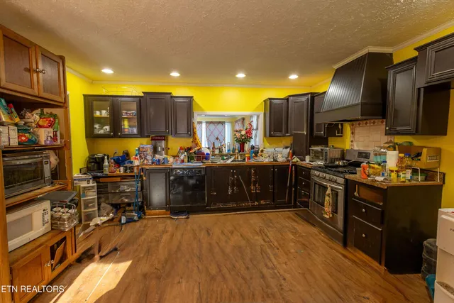 $468,800 | 1272 Barnard Hollow Road, Sneedville, TN 37869