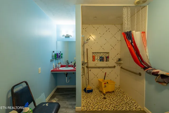 $468,800 | 1272 Barnard Hollow Road, Sneedville, TN 37869