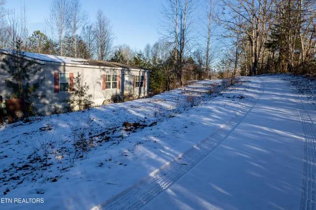 $468,800 | 1272 Barnard Hollow Road, Sneedville, TN 37869