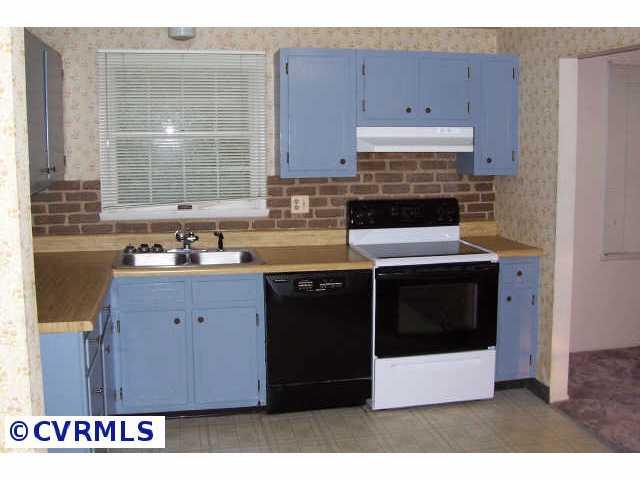 317 South Arch Road Chesterfield, VA 23236 - Photo 4 of 9