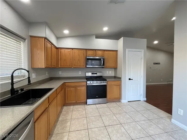$1,800 | 9276 Vervain Court, Las Vegas, NV 89149