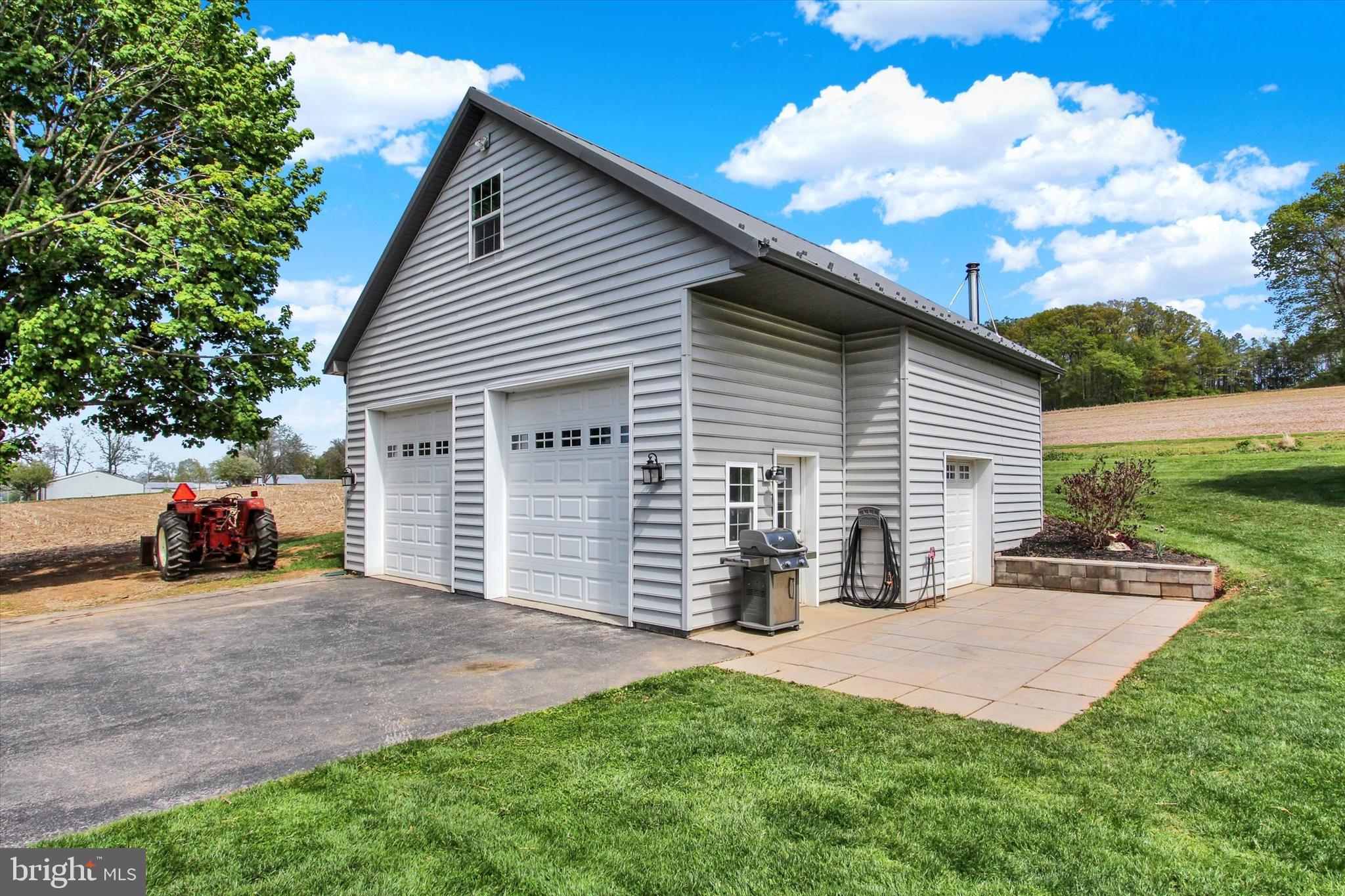 2474 Meeting House Road Spring Grove, PA 17362 - Photo 37 of 51 Detached Garage