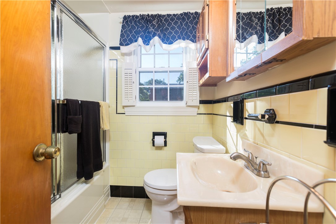 58 Viewesta Road Warwick, RI 02886 - Photo 14 of 21