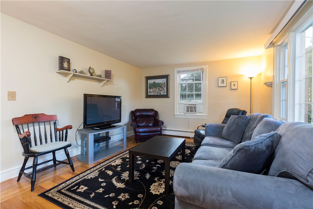 58 Viewesta Road Warwick, RI 02886 - Photo 5 of 21