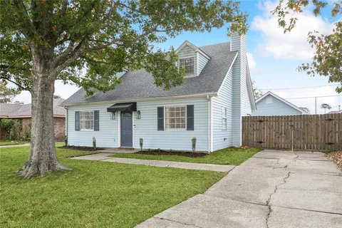 $299,900 | 134 Ormond Village Drive, Destrehan, LA 70047