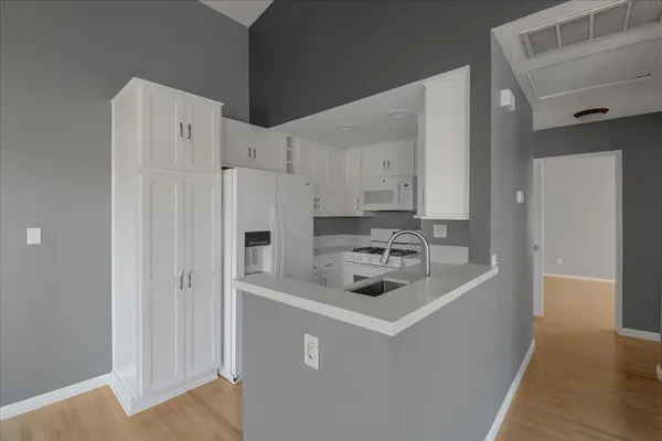 $2,825 | 4212 Vista Panorama Way, Unit 280, Oceanside, CA 92057