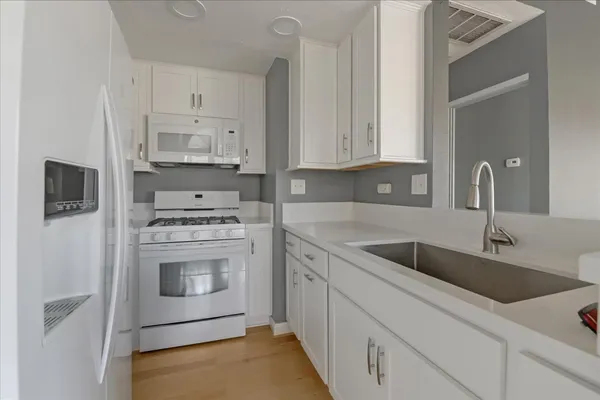 $2,950 | 4212 Vista Panorama Way, Unit 280, Oceanside, CA 92057