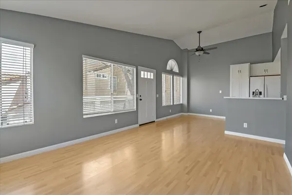 $2,825 | 4212 Vista Panorama Way, Unit 280, Oceanside, CA 92057