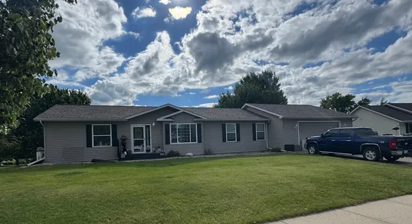 $355,000 | 228 Plum Run, Le Sueur, MN 56058
