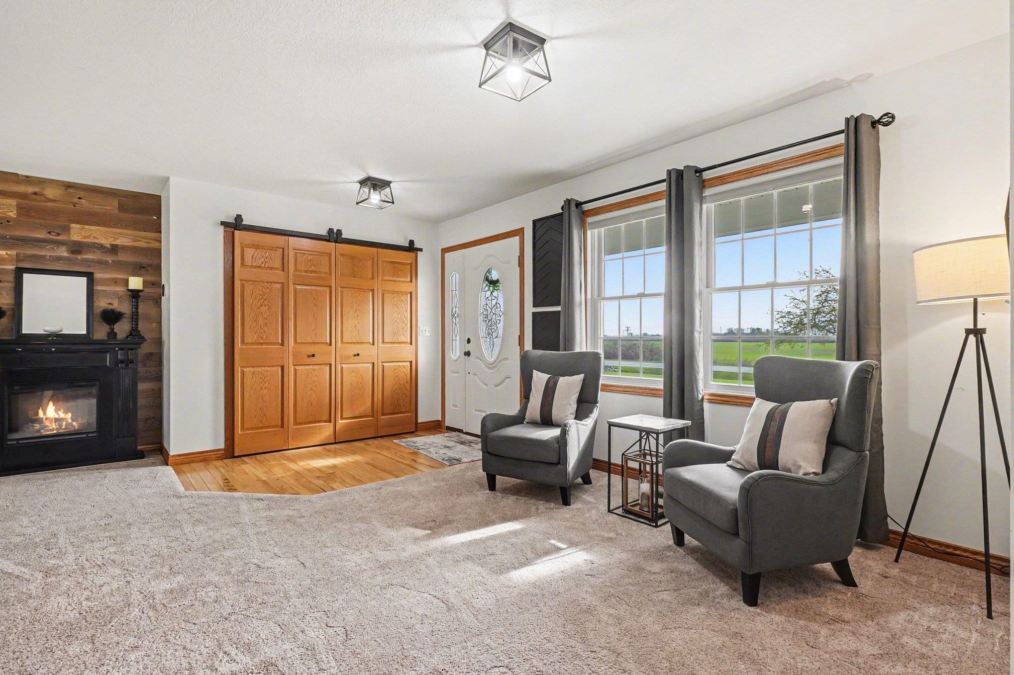 5605 North Shore Road Pinconning, MI 48650 - Photo 21 of 37