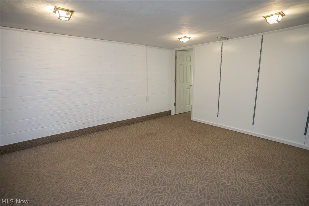 7027 Ridge Road Parma, OH 44129 - Photo 17 of 29
