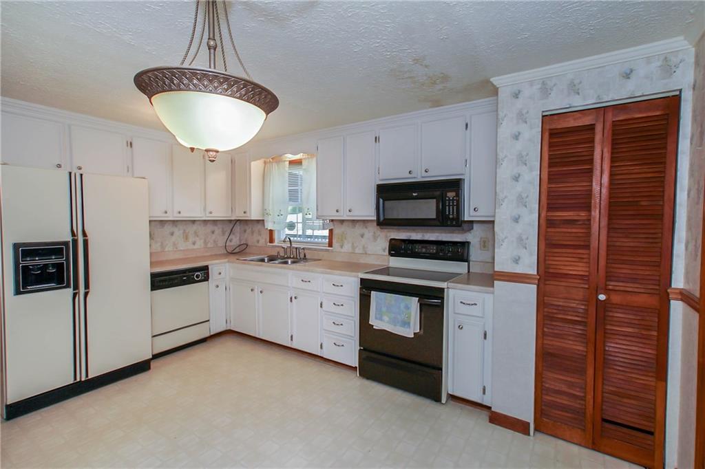 1752 Jefferson Road Jefferson, PA 15344 - Photo 14 of 25