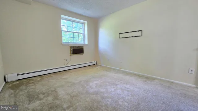 $1,600 | 250 Ridge Pike, Unit CONDO B43, Lafayette Hill, PA 19444
