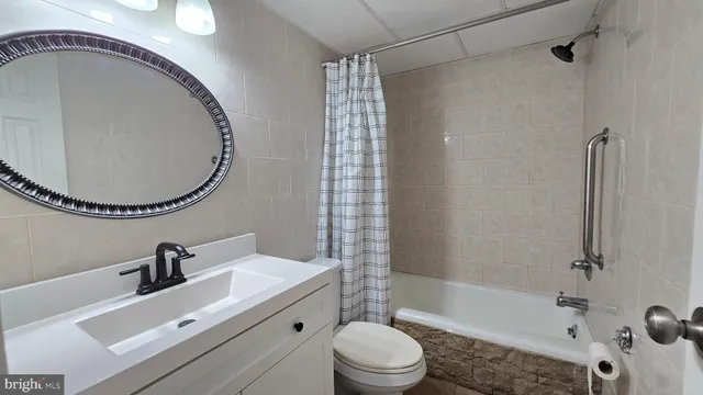 $1,600 | 250 Ridge Pike, Unit CONDO B43, Lafayette Hill, PA 19444