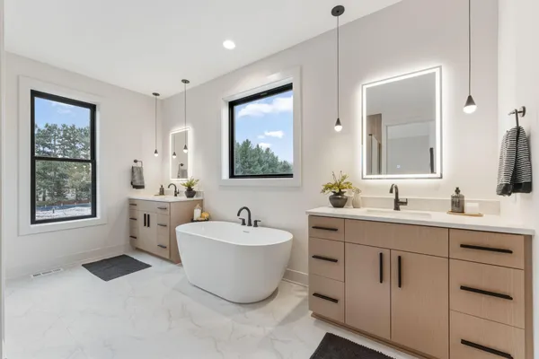 $1,244,339 | 755 Ensconced Way, Chaska, MN 55318