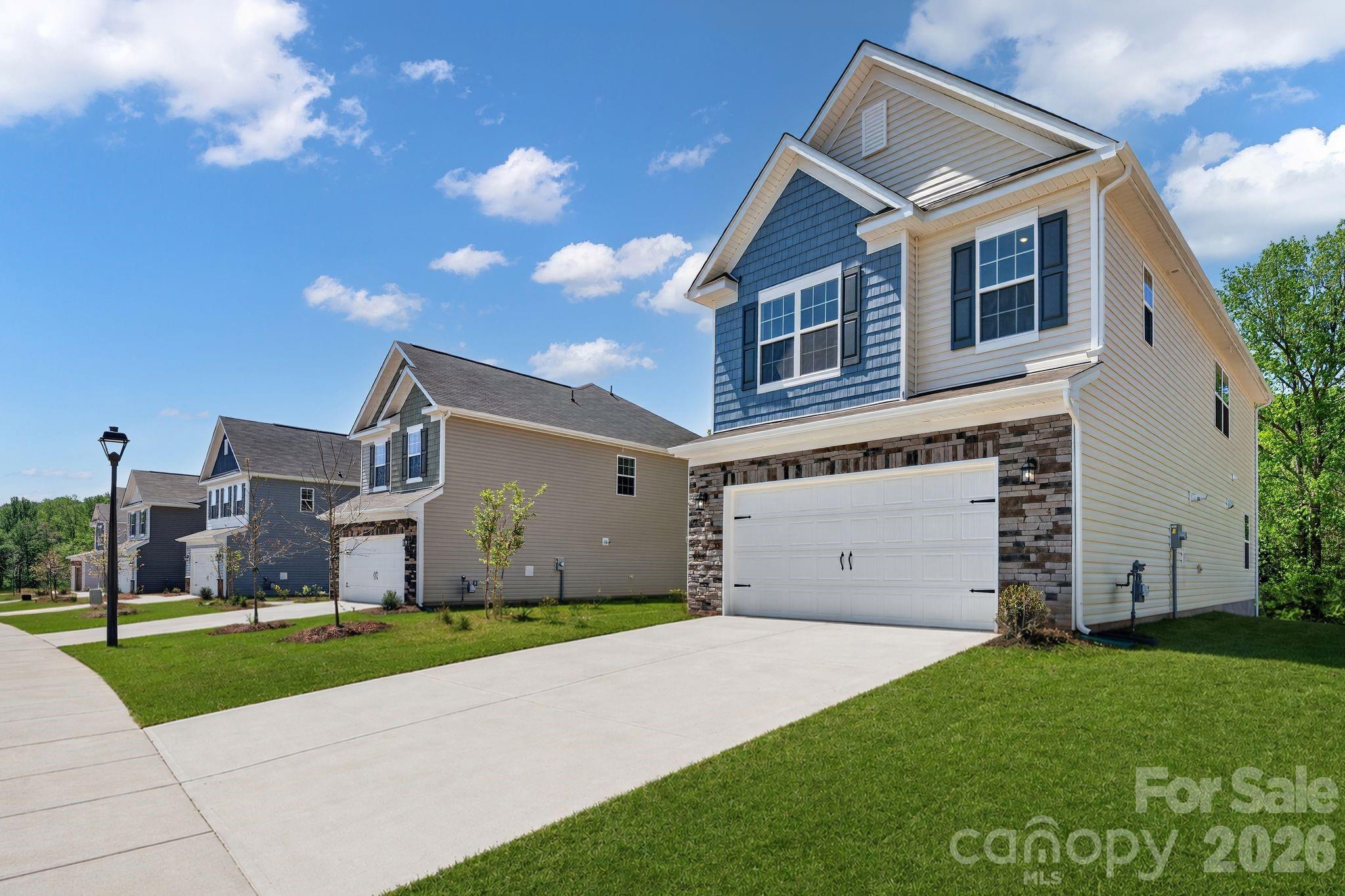 7026 Juneberry Way Maiden, NC 28650 - Photo 2 of 25