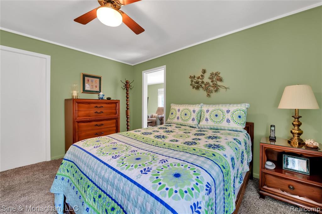 954 Harcourt Road Grosse Pointe Park, MI 48230 - Photo 12 of 46