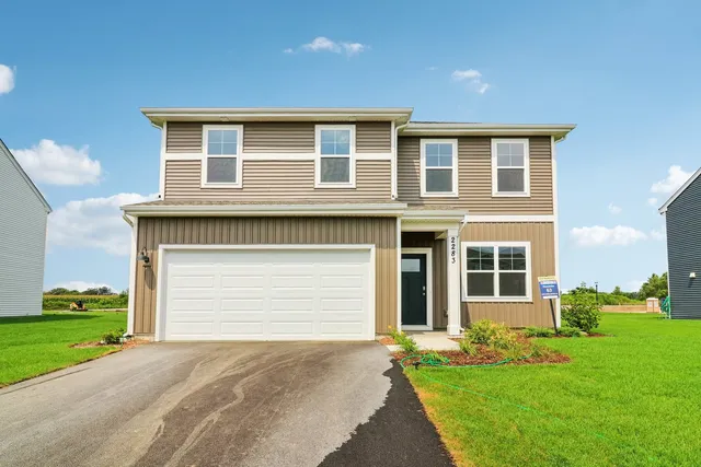 $389,990 | 6564 Walnut Drive, Wonder Lake, IL 60097