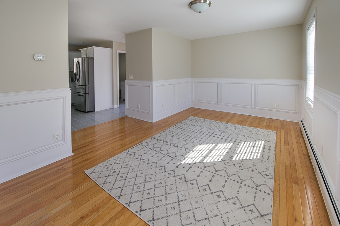 5 Elizabeth Road Sandown, NH 03873 - Photo 17 of 35