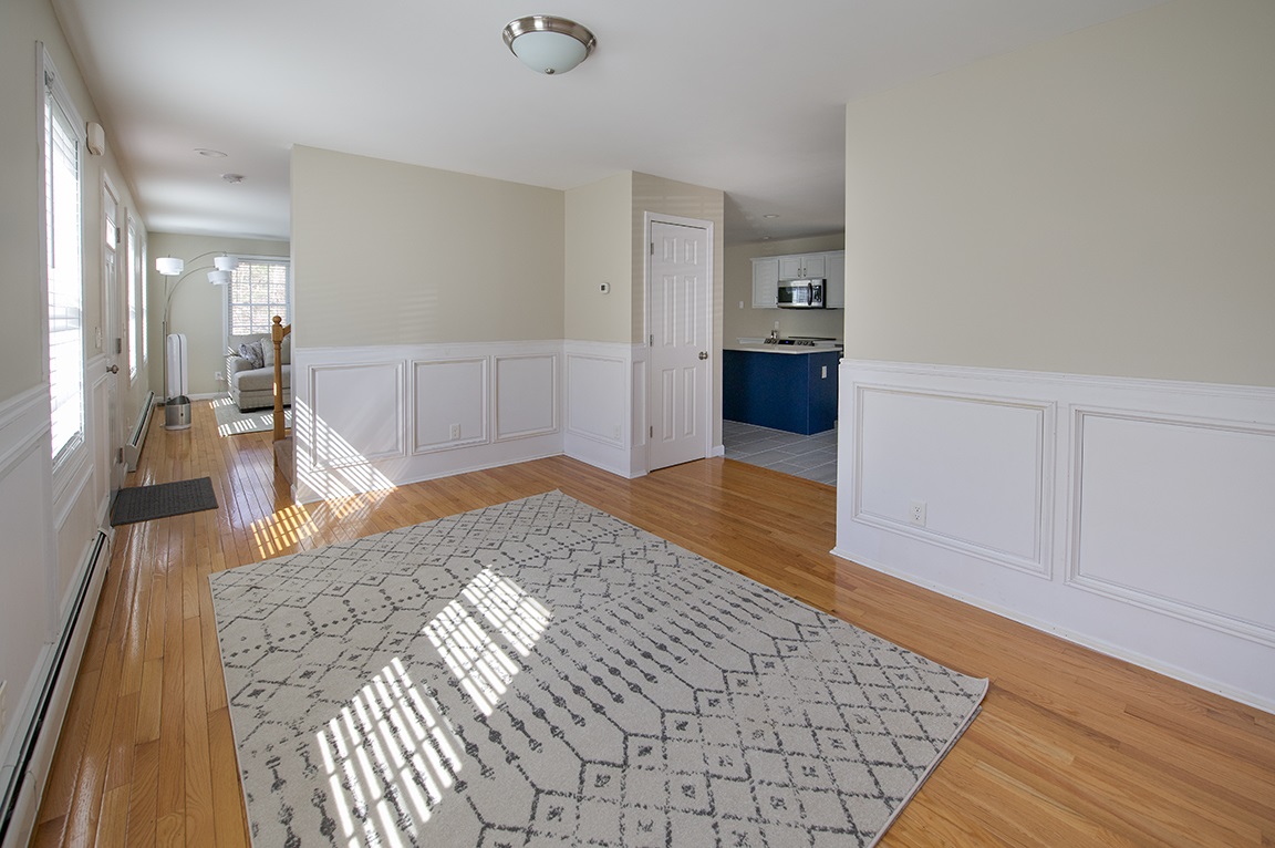 5 Elizabeth Road Sandown, NH 03873 - Photo 18 of 35