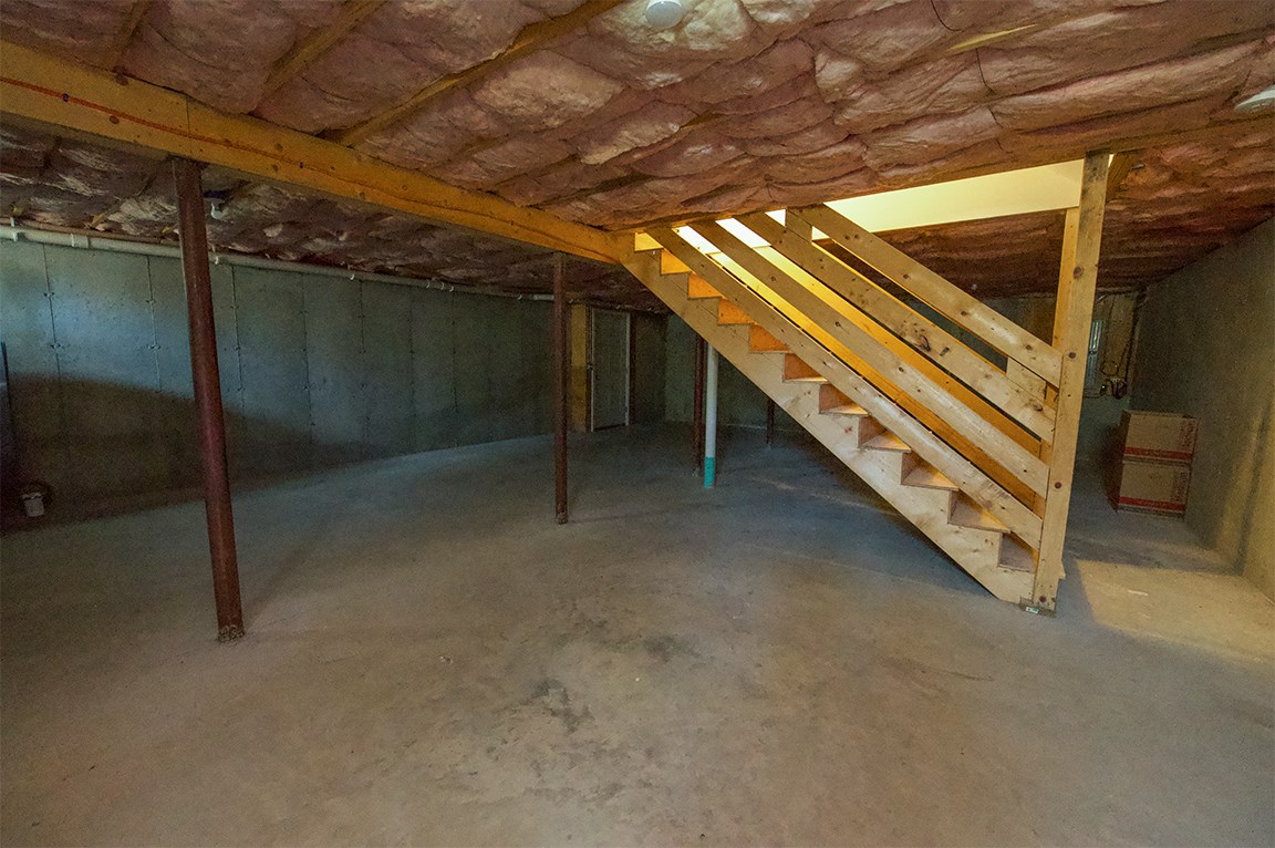 5 Elizabeth Road Sandown, NH 03873 - Photo 31 of 35